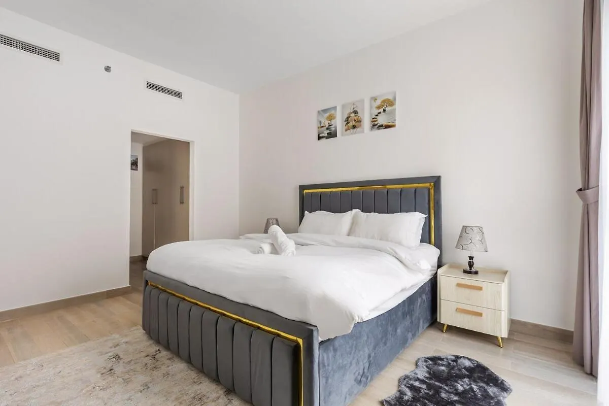 Prime Location 2Br Apartment With Pool & Dining Nearby  Αμπού Ντάμπι