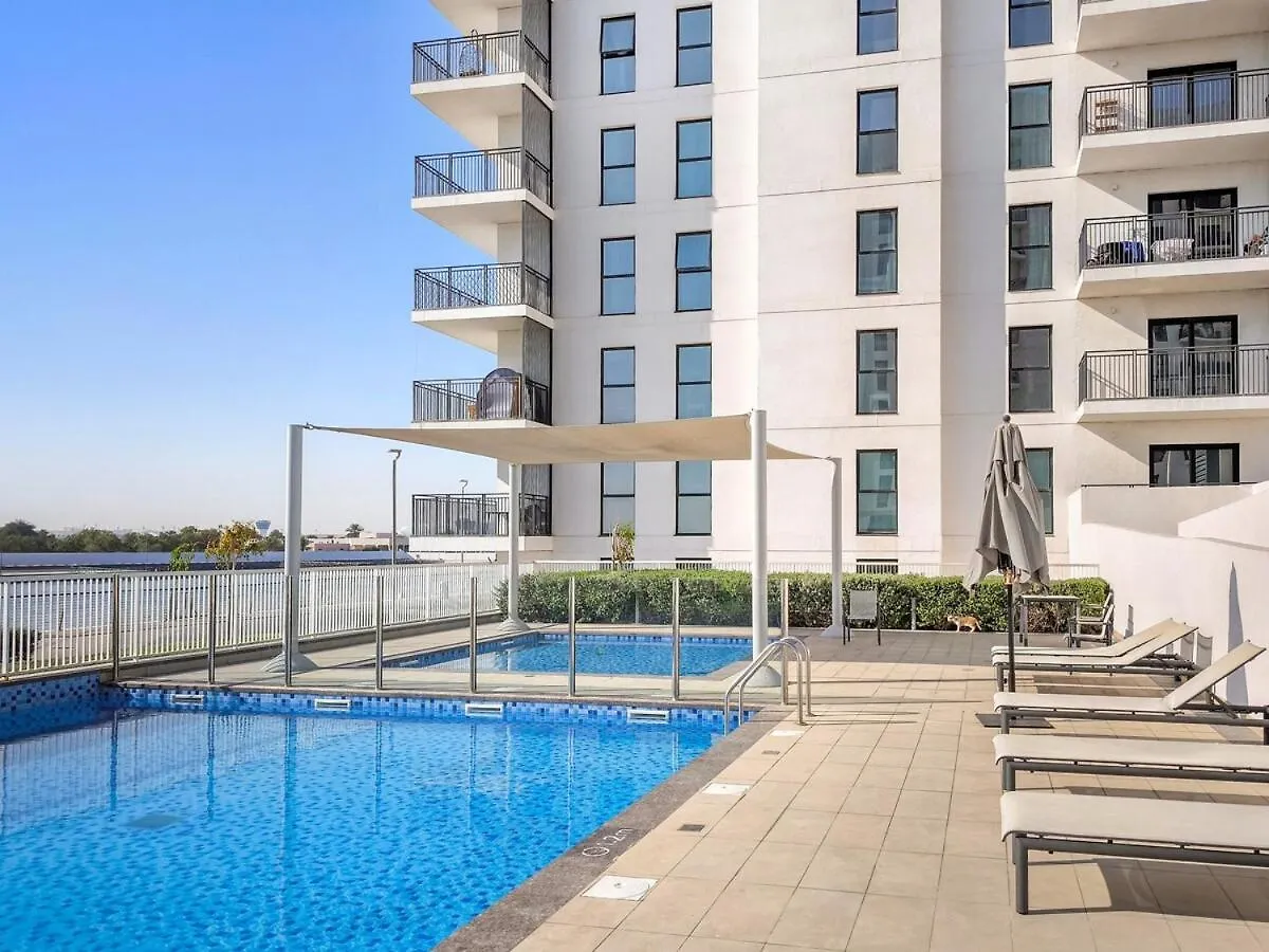 Prime Location 2Br Apartment With Pool & Dining Nearby Αμπού Ντάμπι